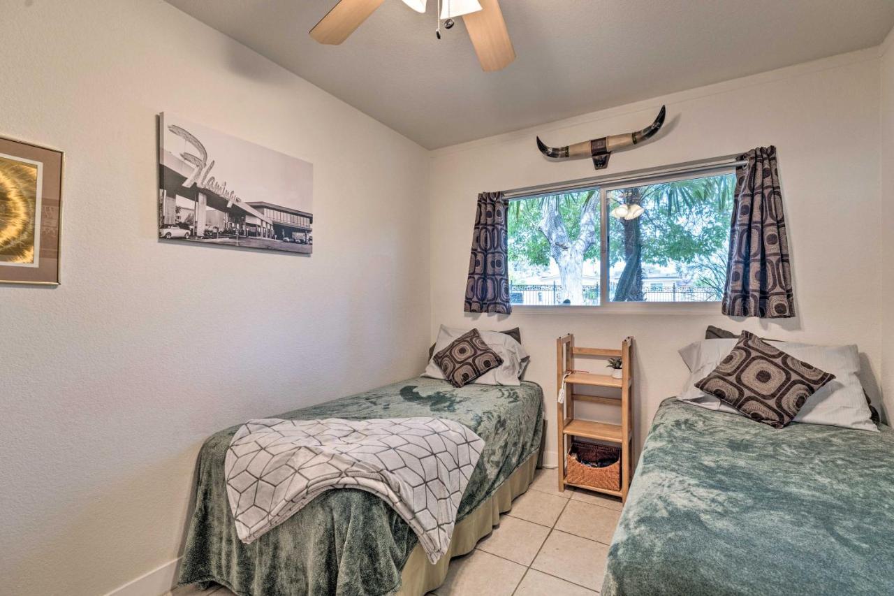 Vegas Oasis Home With Pool And Spa 7 Miles To Strip Лас Вегас Екстериор снимка